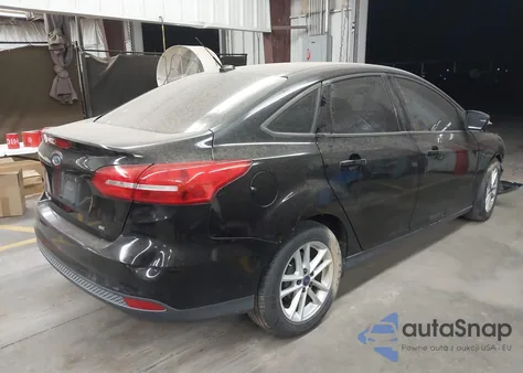 2017 Ford Focus Se z USA, uszkodzony, nr VIN 1FADP3F27HL216547